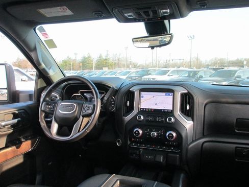 Used 2022 GMC Sierra 2500 Denali w/ Denali Ultimate Package image 24