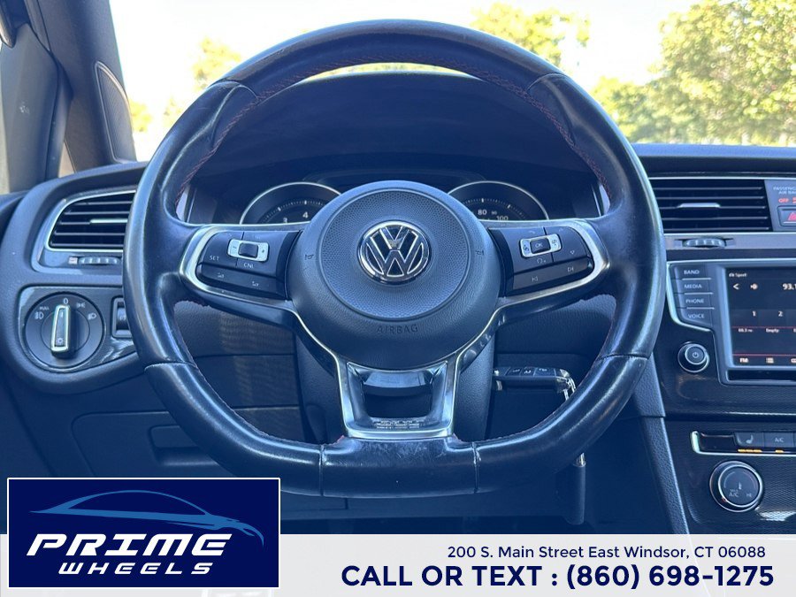 Used 2017 Volkswagen GTI SE FWD image 20