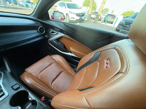 Used 2017 Chevrolet Camaro SS RWD image 38
