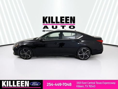 Used 2024 Nissan Altima 2.5 SR FWD image 4