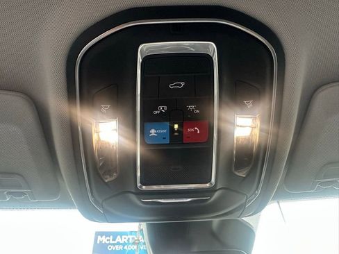 Used 2023 Jeep Grand Cherokee Limited w/ Black Appearance Package image 26