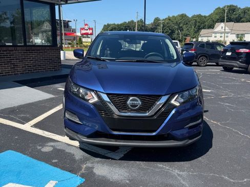 Used 2020 Nissan Rogue Sport S w/ Appearance Package FWD image 2