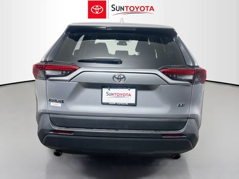 Used 2024 Toyota RAV4 LE FWD image 5