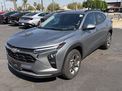 Used 2025 Chevrolet Trax LT w/ LT Convenience Package