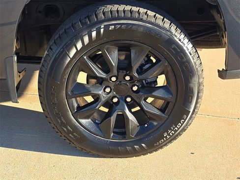 Used 2021 Chevrolet Silverado 1500 Custom w/ LPO, Dark Essentials Package image 34