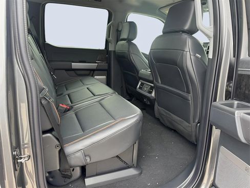 New 2025 Ford F350 Lariat w/ Chrome Package image 31