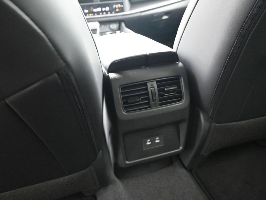 Certified 2026 Nissan Rogue Dark Armor FWD image 16