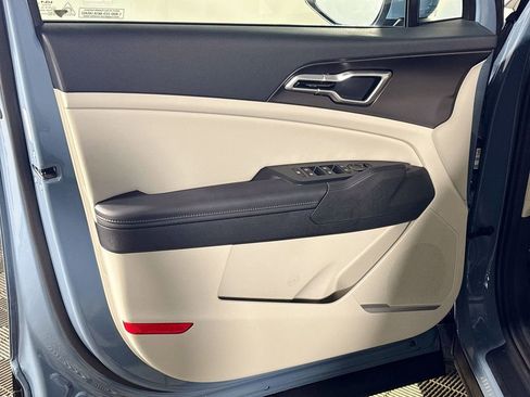 New 2026 Kia Sportage EX image 10