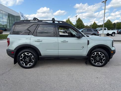 Used 2023 Ford Bronco Sport Outer Banks AWD/4WD image 8