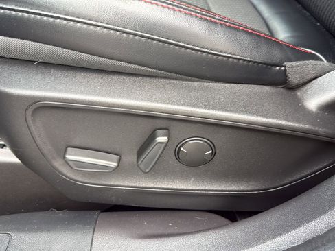 Used 2023 Ford Escape ST-Line FWD image 14