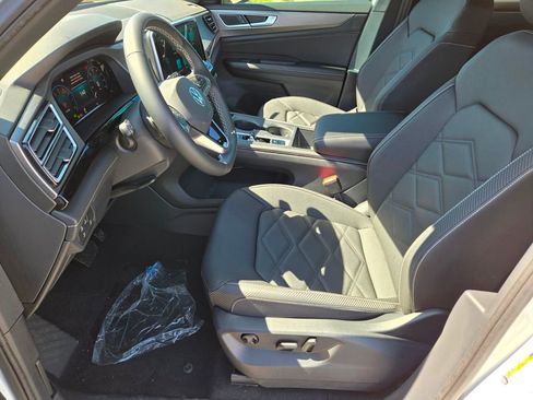New 2026 Volkswagen Atlas Cross Sport SE FWD image 6