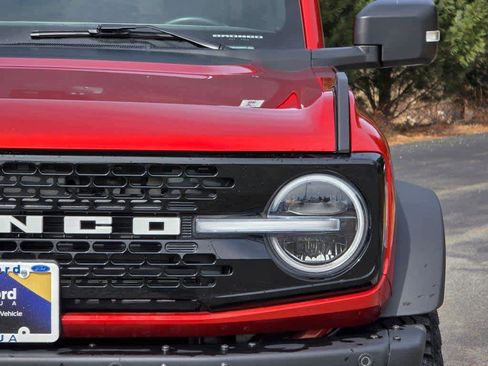 Used 2024 Ford Bronco Wildtrak image 3