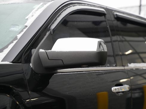 Used 2016 GMC Sierra 1500 Denali w/ Denali Ultimate Package image 7