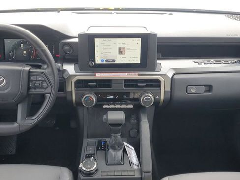 Used 2025 Toyota Tacoma SR5 image 26