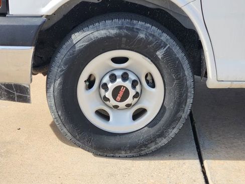 New 2025 GMC Savana 3500 w/ Power Convenience Package image 19