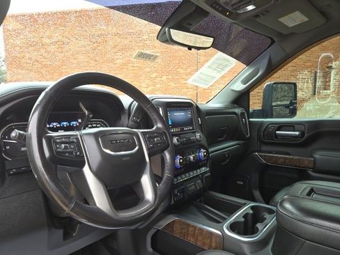 Used 2020 GMC Sierra 3500 Denali w/ Denali Ultimate Package image 7