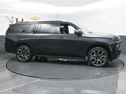 New 2026 Chevrolet Suburban RST