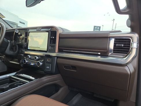 Used 2025 Ford F350 King Ranch AWD/4WD image 16