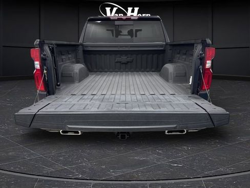 Used 2022 Chevrolet Silverado 1500 LT Trail Boss w/ LT Trail Boss Premium Package image 14