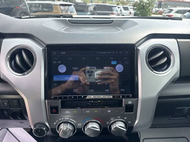 Used 2019 Toyota Tundra SR5 w/ SR5 Upgrade Package AWD/4WD image 16
