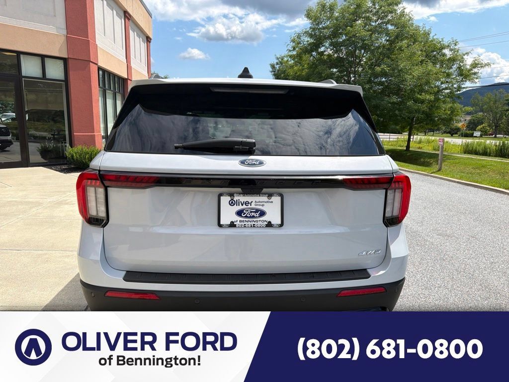 Used 2026 Ford Explorer ST-Line w/ ST-Line Street Pack AWD/4WD image 7