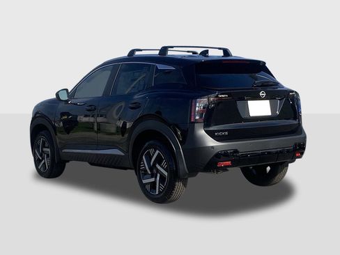 New 2026 Nissan Kicks SV FWD image 2