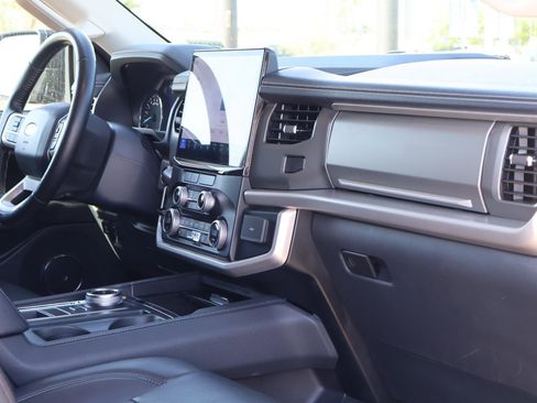 Used 2024 Ford Expedition Max XLT RWD image 50