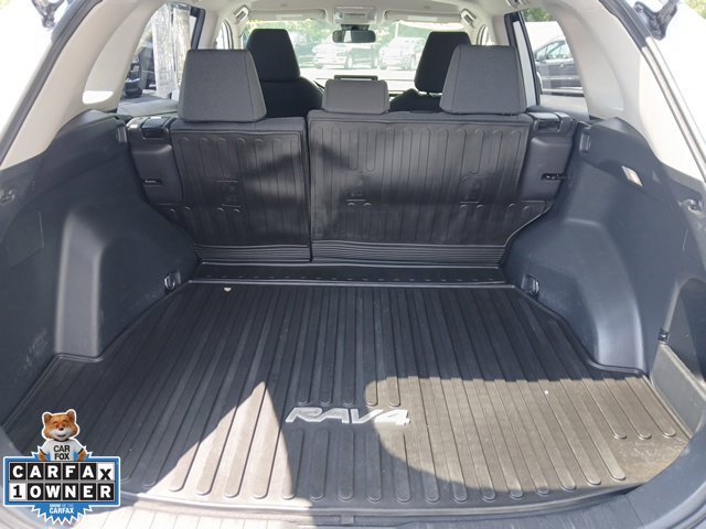 Used 2023 Toyota RAV4 LE AWD/4WD image 12
