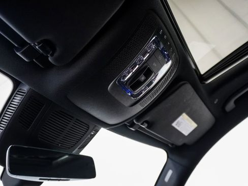 Used 2025 Mercedes-Benz GLE 350 4MATIC image 28
