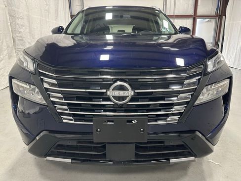 Used 2026 Nissan Rogue Platinum w/ Platinum Premium Package AWD/4WD image 2
