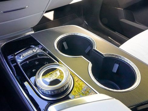 New 2026 Cadillac Lyriq Luxury image 18