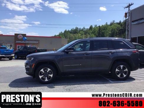 Used 2024 Jeep Grand Cherokee Limited 4xe AWD/4WD image 2