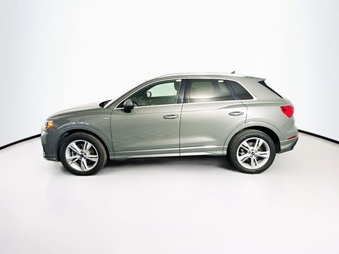 Used 2021 Audi Q3 2.0T Premium w/ Convenience Package image 4