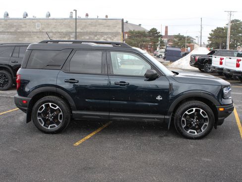 Used 2022 Ford Bronco Sport Outer Banks w/ Tech Package image 4