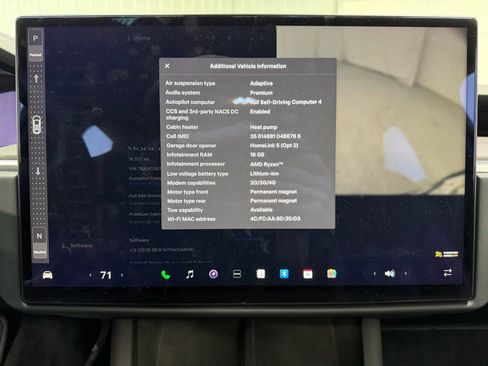 Used 2024 Tesla Model X image 29