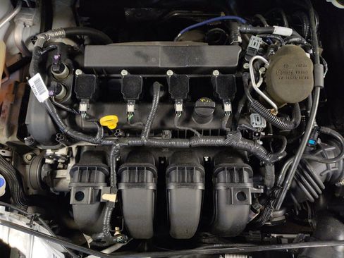 Used 2016 Ford Focus SE FWD image 30