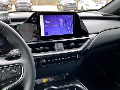 Used 2025 Lexus UX 300h FWD image 7