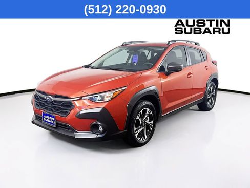 Used 2025 Subaru Crosstrek 2.0i Premium image 4
