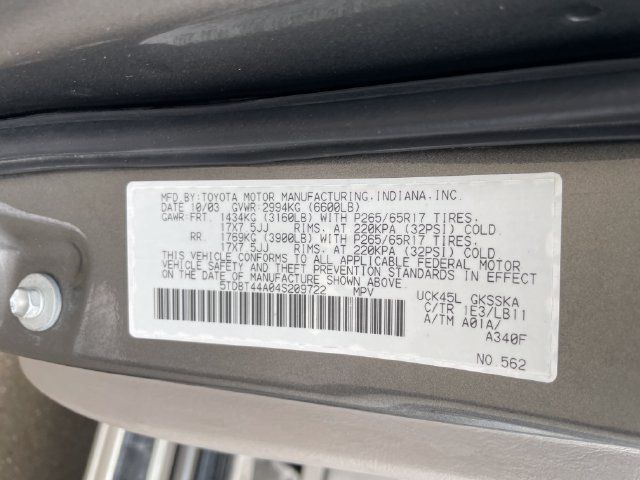 Used 2004 Toyota Sequoia SR5 w/ Preferred Pkg AWD/4WD image 18