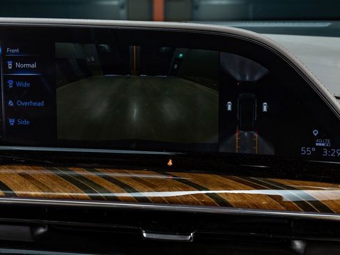 Used 2023 Cadillac Escalade Sport Platinum image 26