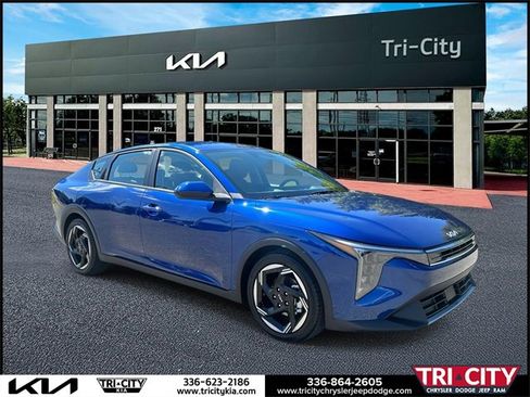 New 2025 Kia K4 EX image 1