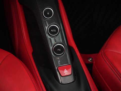 Used 2019 Ferrari 488 Spider RWD image 16