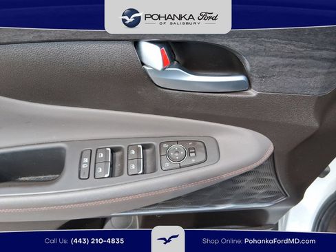 Used 2019 Hyundai Santa Fe Limited AWD/4WD image 10