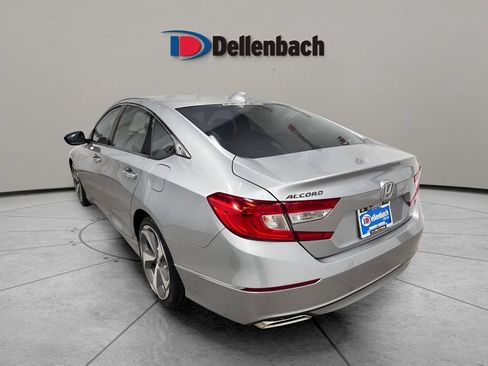 Used 2018 Honda Accord Touring image 3