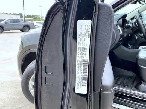 Used 2017 Dodge Durango Citadel w/ Premium Entertainment Group AWD/4WD image 27