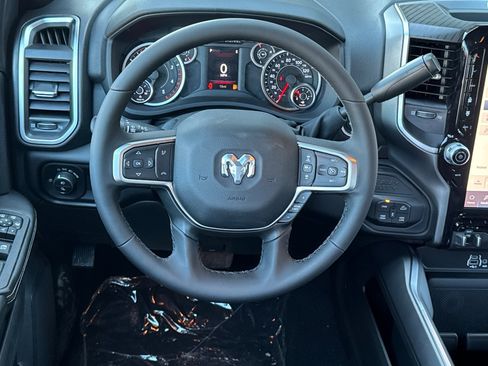 New 2026 RAM 2500 Big Horn AWD/4WD image 13