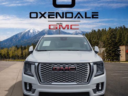 Used 2024 GMC Yukon XL Denali w/ Denali Reserve Package AWD/4WD image 8