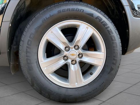 Used 2020 Chevrolet Trax LS w/ Tint and Cruise Package image 12