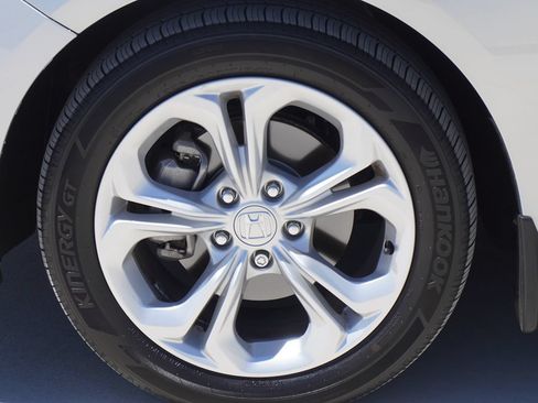 Used 2024 Honda Accord LX image 4