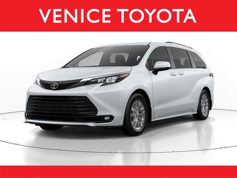 New 2026 Toyota Sienna XLE FWD image 1